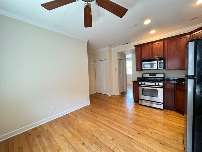 Foto del edificio - 3249 N Clifton Ave