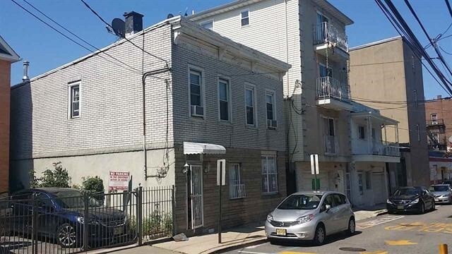 Primary Photo - 529 Lincoln St