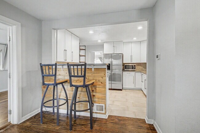 Foto del edificio - 2991 Hudson St