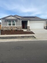 Building Photo - 6313 Snow Beauty Wy