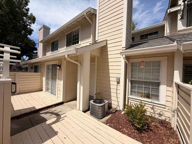 Building Photo - 7379 Stonedale Dr