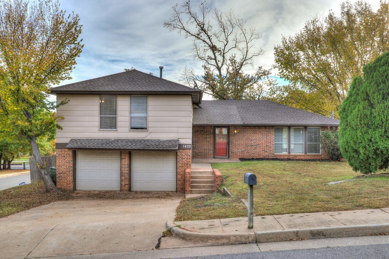 Primary Photo - Coming Mid-April: Beautiful 4-Bedroom Home...