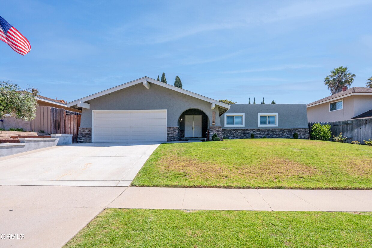 Foto principal - 2030 Lyndhurst Ave