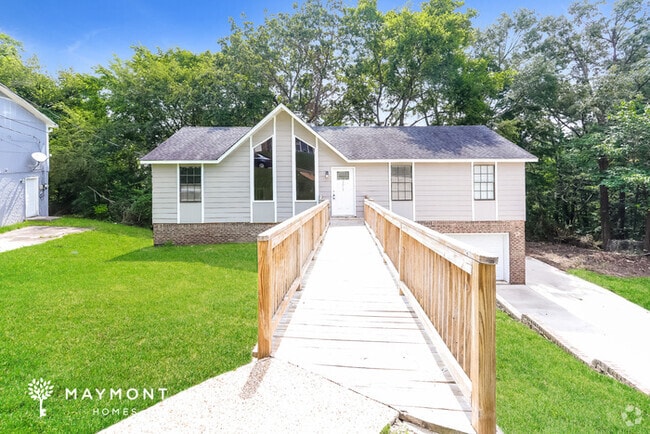 Building Photo - 3015 Apple Valley Ln