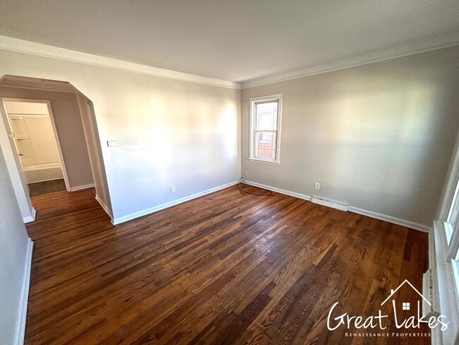 Building Photo - $200 OFF FIRST MONTH'S RENT - Charming 2 b...