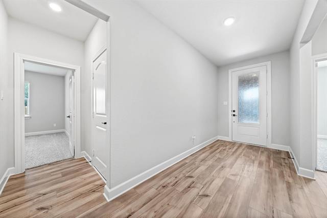 Building Photo - 628 Harbor Oaks Dr