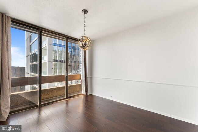 Foto del edificio - 1326 Spruce St