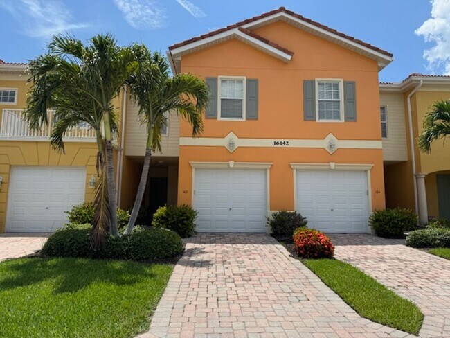 3/2.5 Attached Villa in Sail Harbour - 3/2.5 Attached Villa in Sail Harbour House