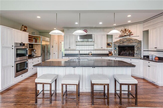 Foto del edificio - 550 Paradise Ave