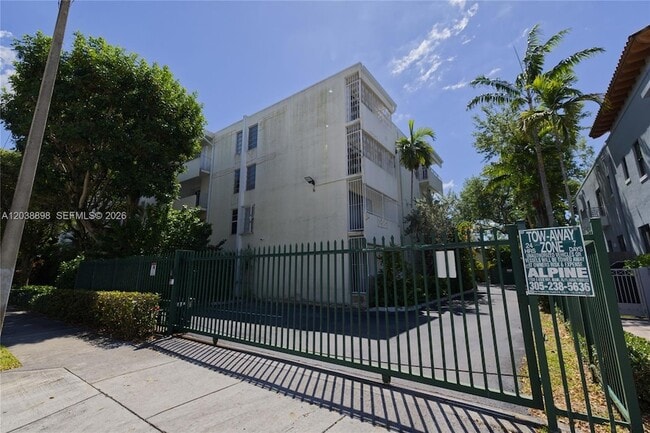 Photo - 5838 SW 74th Terrace Unit 317 Apartment