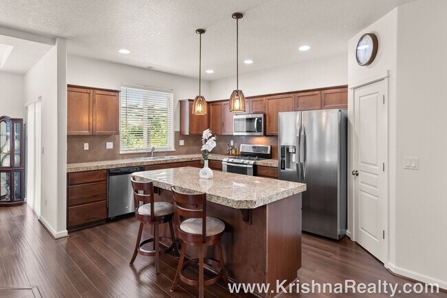 Foto del edificio - Lovely 3 BD*  2.5 BA* Single Family Home N...