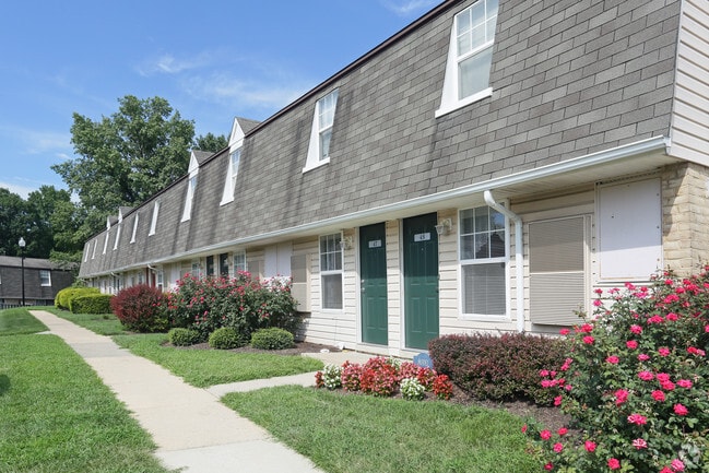 Townhomes at Rivers Gate - Townhomes at Rivers Gate