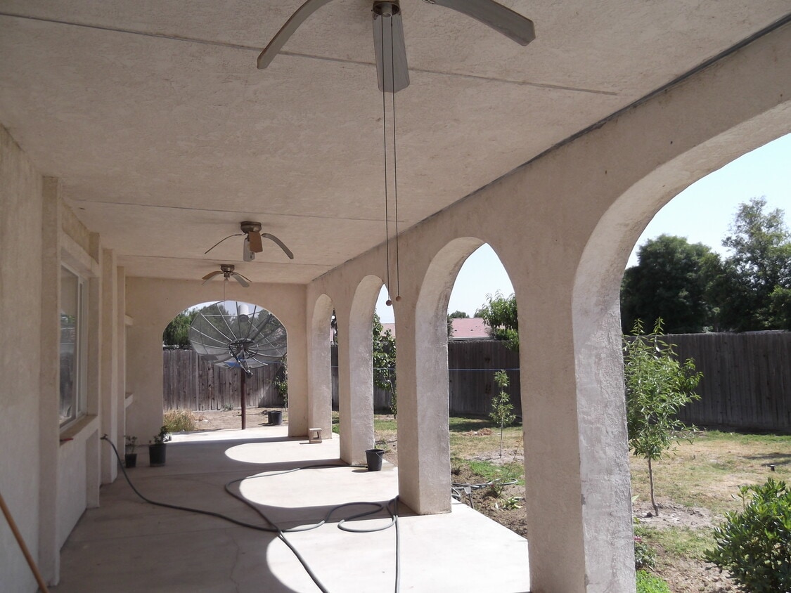 Building Photo - 6209 Indian Peaks Ave