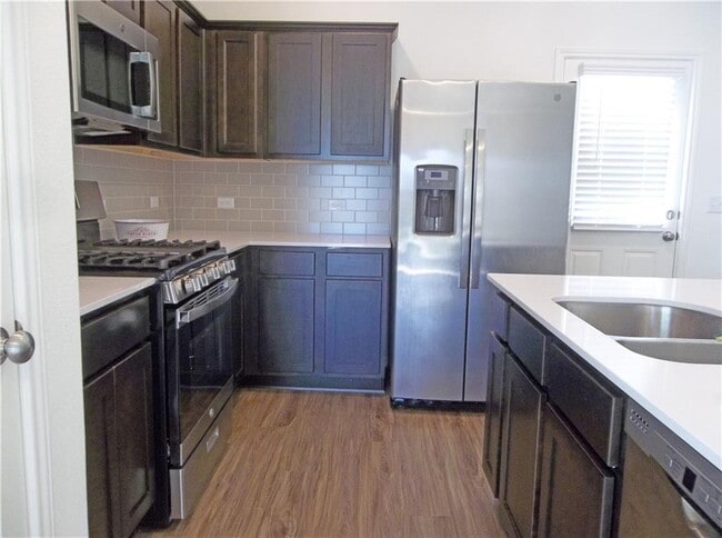 Foto del edificio - 15209 Spruce Frost Cv