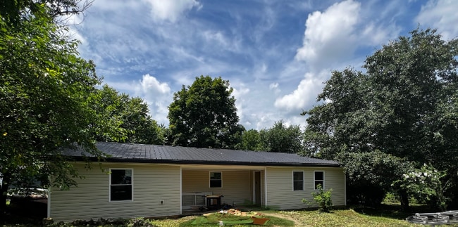 Building Photo - 8950 Winchester Ave