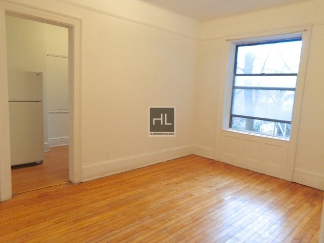Foto del edificio - 96 Sterling Pl