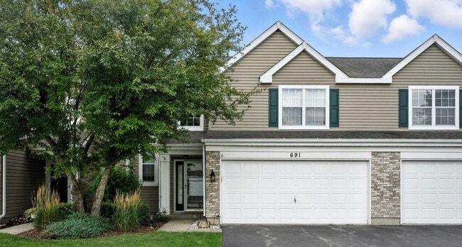 Building Photo - 691 Savannah Ln