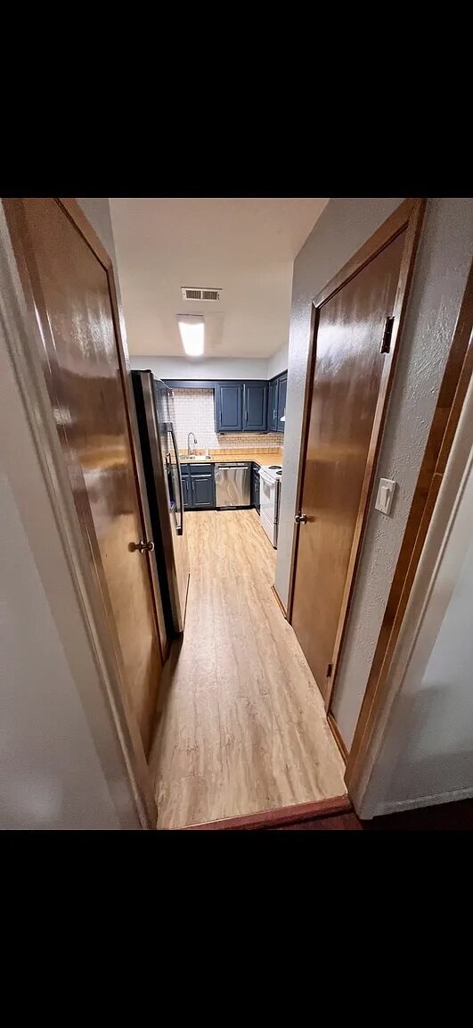 Photo - 356 Park Brook Dr House