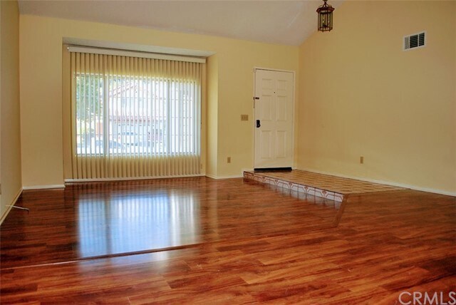 Building Photo - 1060 Longview Dr