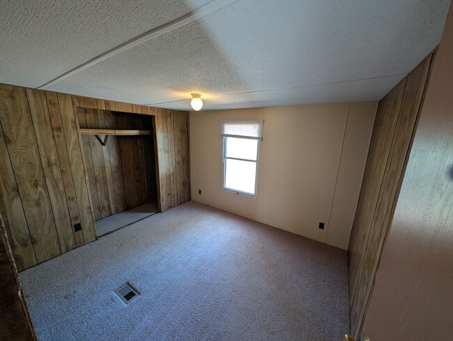 Building Photo - 233 Ransdell Ln