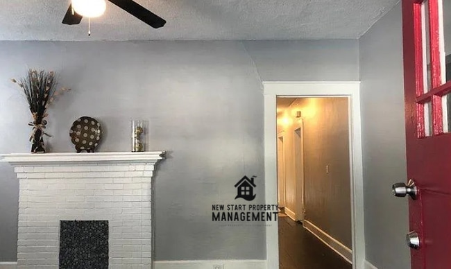 Building Photo - 804 Moreland Ave SE