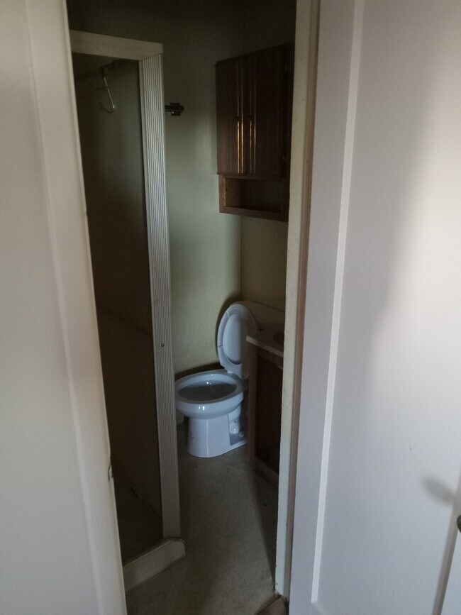 Foto del edificio - 216 E Denver St