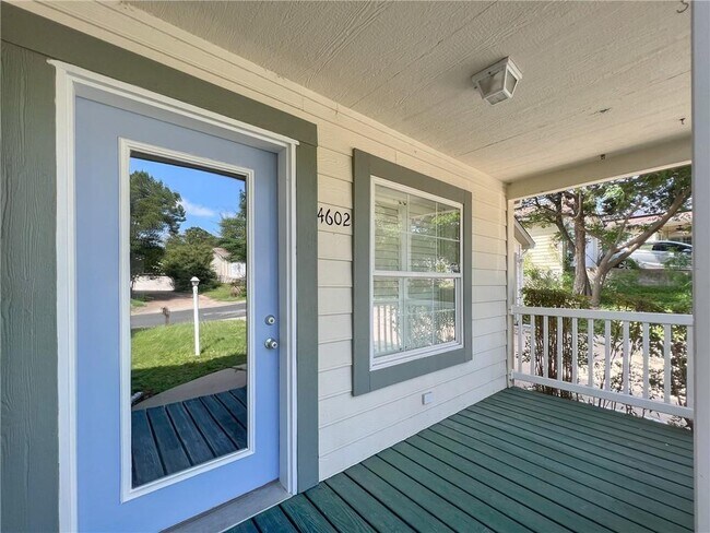 Building Photo - 4602 Cedar Point Dr