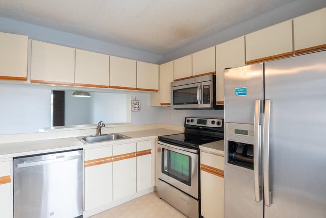 Foto del edificio - 3031 Holiday Springs Blvd