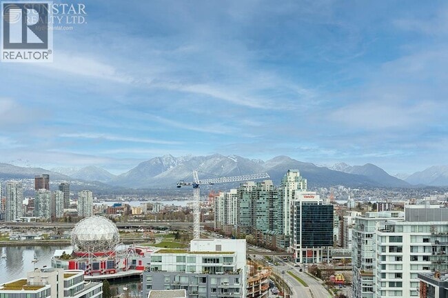 Building Photo - 1775 Quebec St