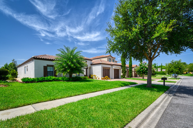 Building Photo - 7648 Pointe Venezia Dr