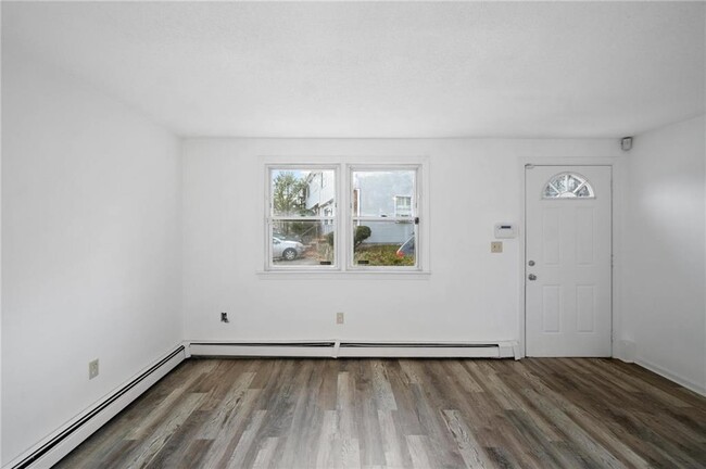 Building Photo - 330 Veazie St