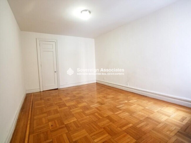 Building Photo - 652 W 163rd St