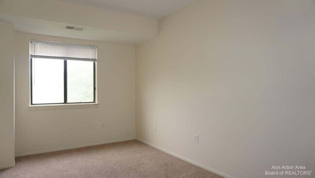 Foto del edificio - FOR RENT! | 2 bedroom Condo