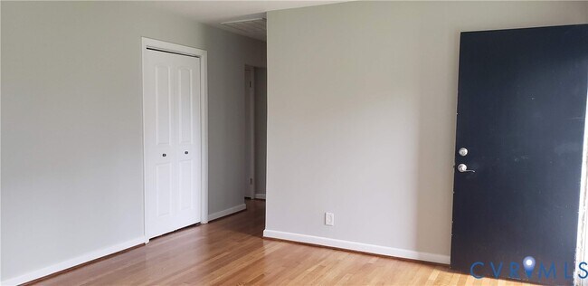 Foto del edificio - 2318 Leah Rd