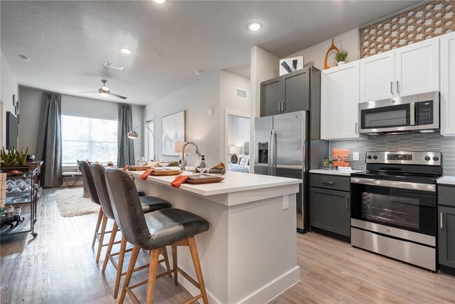 Foto del edificio - 2503 N Orange Blossom Trail