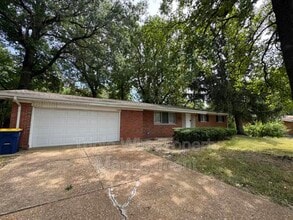 Building Photo - 11930 N Ranch Dr