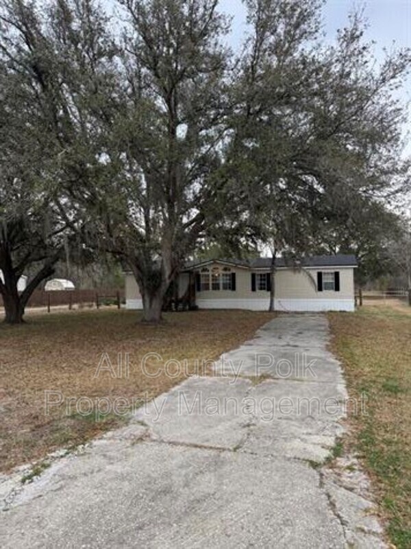 Foto del edificio - 913 Saddlewood Blvd