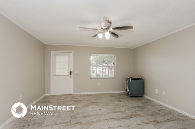 Building Photo - 1552 Foxridge Run SW
