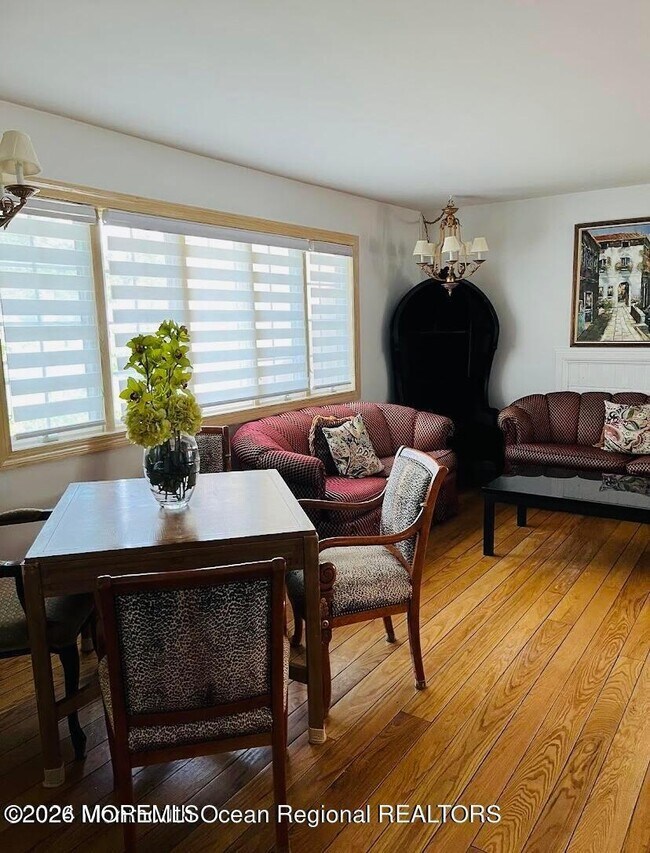 Foto del edificio - 3 Cypress Ave