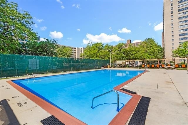 Foto del edificio - 225 St Pauls Ave