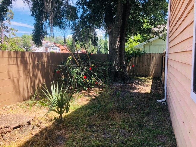 Building Photo - 506 Beechwood Ave