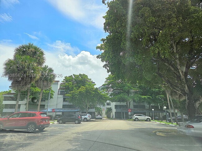 Foto del edificio - 8365 SW 152nd Ave