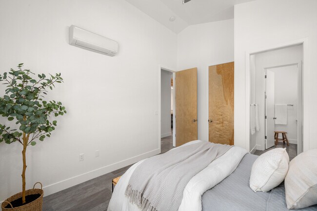 Foto del edificio - 1887 Notre Dame Blvd