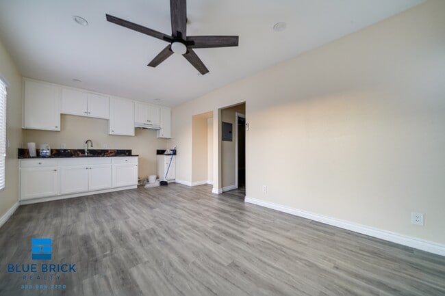 Foto del edificio - 2440 1/2 Fairmount St-1A