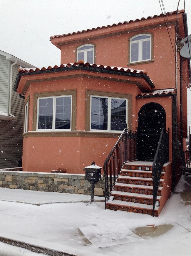 33 W 13th Rd