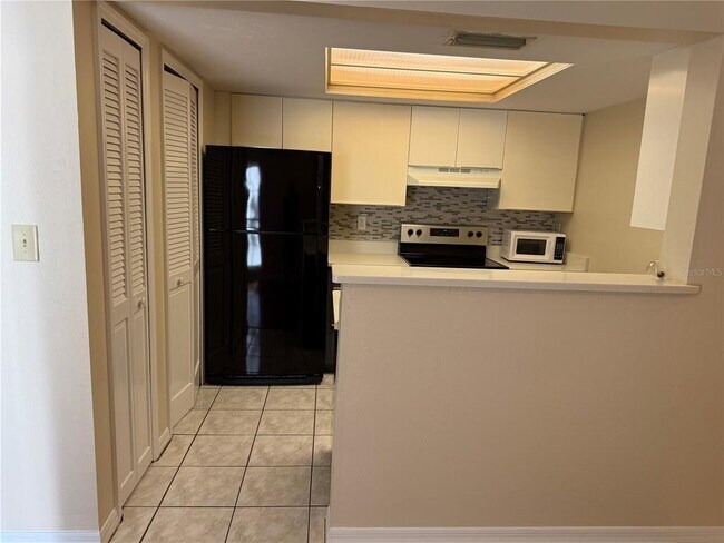 Foto del edificio - 5721 SW 10th Pl