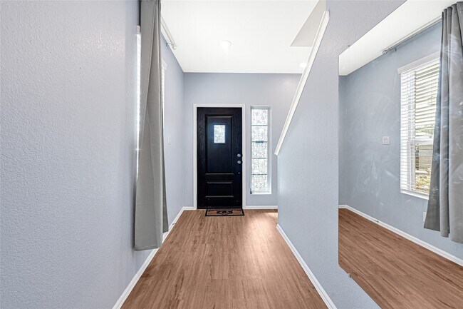 Foto del edificio - 1922 Ballesteros St