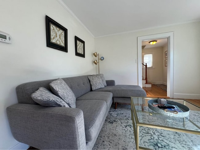 Building Photo - 182 Margaret St