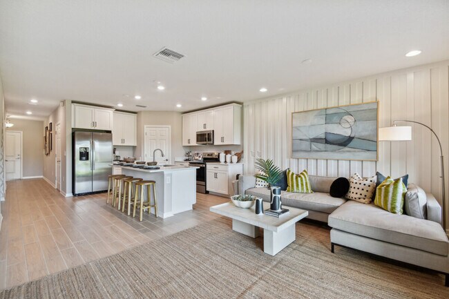 Gran Salón (Modelo) - 5657 Tripoli Dr