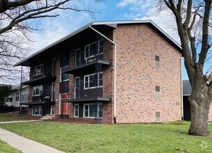 Building Photo - 2740 N 49th St